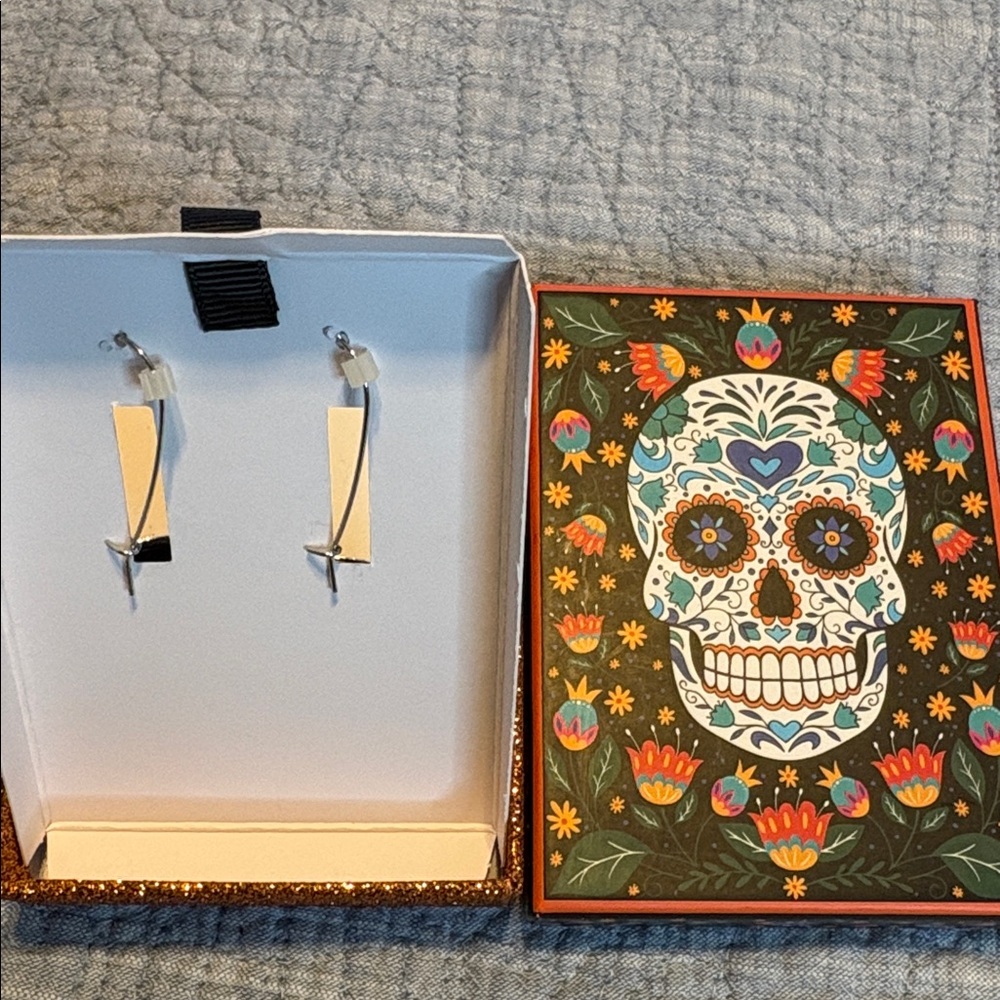 Bella Jack Dia De Los Muertos Skull Earrings - Picture 3 of 4